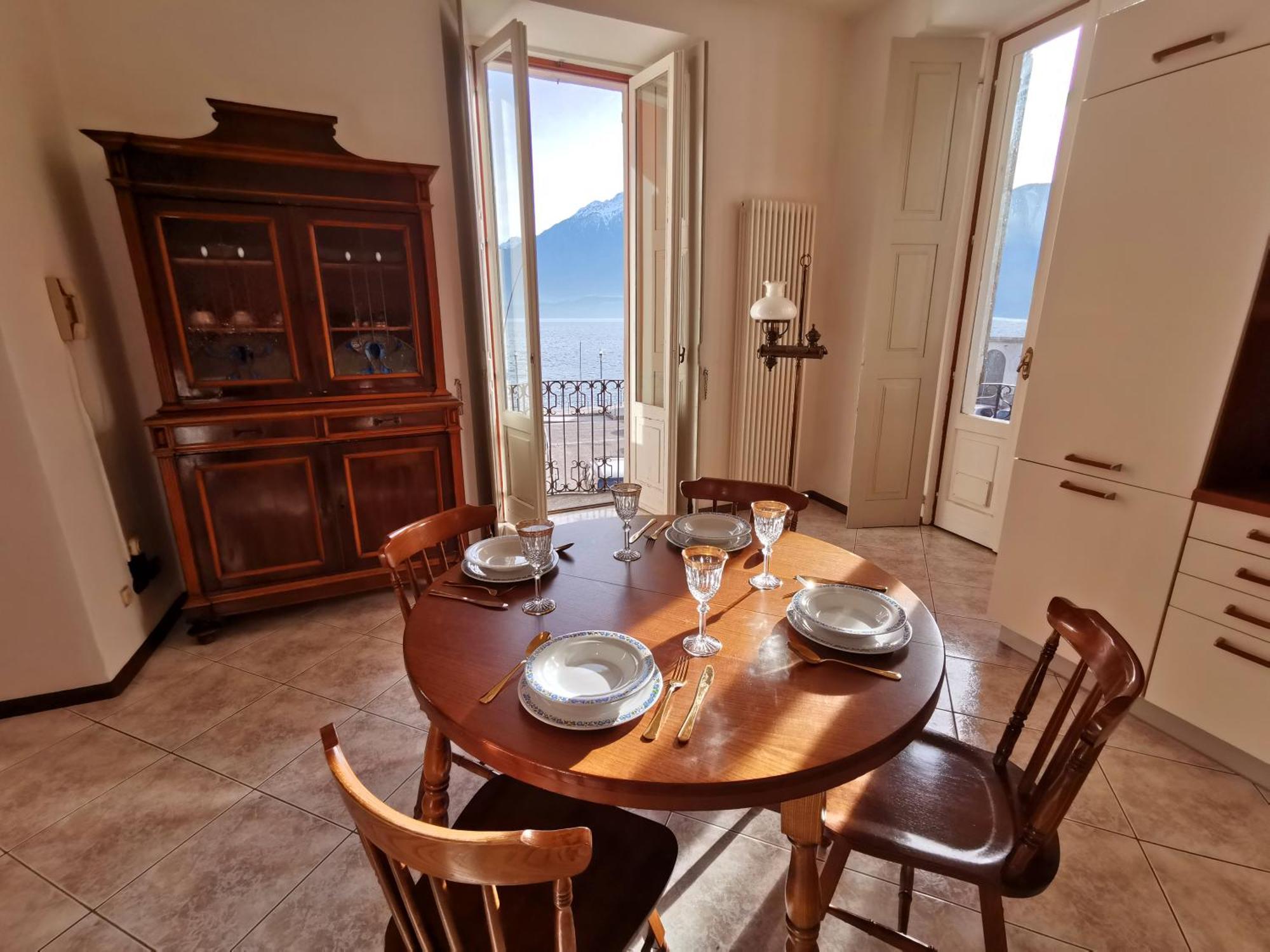 شقة Elegant Historic Large House On Lake Como غْرافيدونا الغرفة الصورة